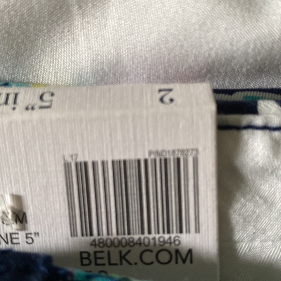 NWT Crown & Ivy Shorts Caroline Toucan Tropical Pink Navy Size 2 - Picture 3 of 6